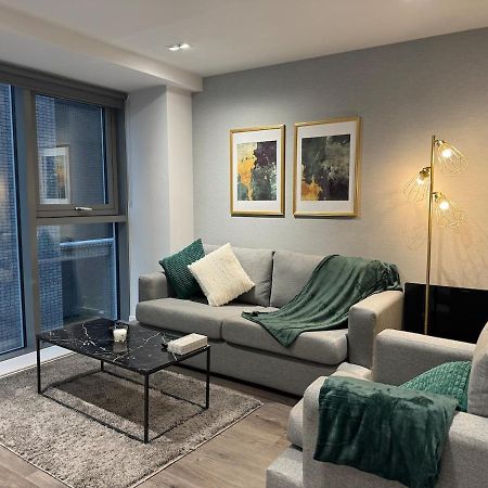 Modern 2-Bedroom Apartment In Heart Of 리버풀 외부 사진