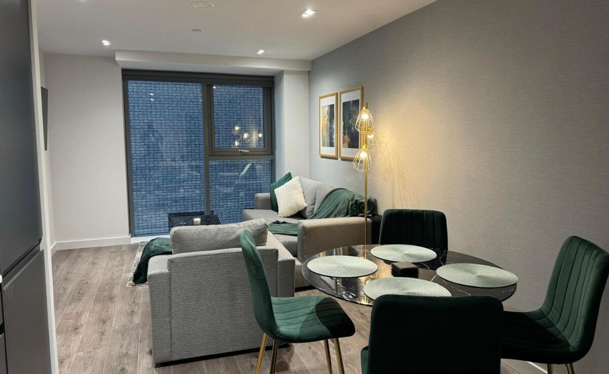 Modern 2-Bedroom Apartment In Heart Of 리버풀 외부 사진
